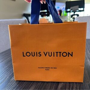 Louis Vuitton Small Gift Shopping Tote Bag